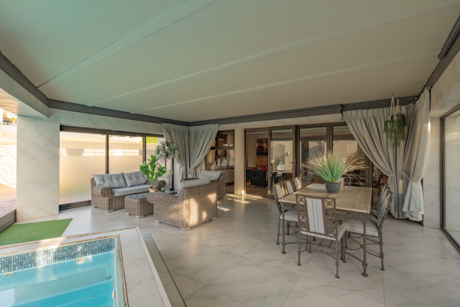 4 Bedroom Property for Sale in Baronetcy Estate Western Cape